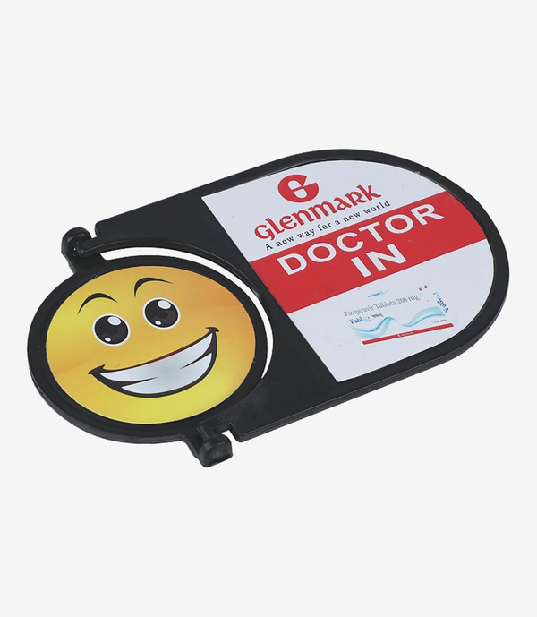 Maroon doctor in and out desk sign
