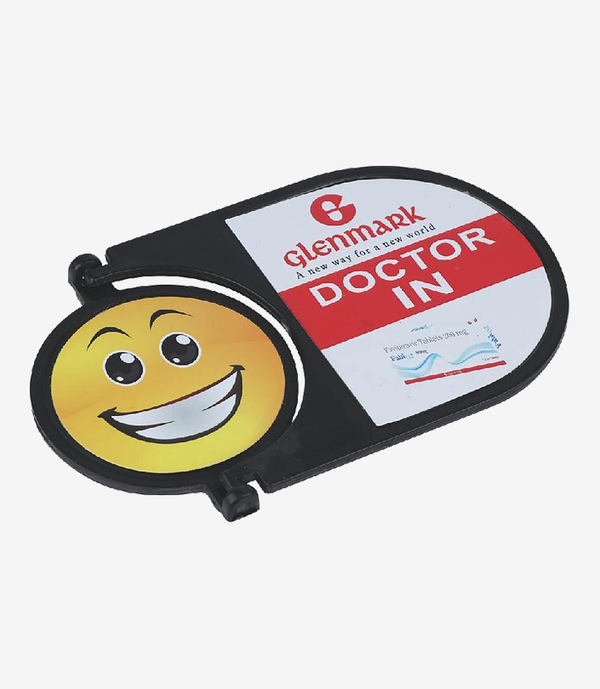 Maroon doctor in and out desk sign
